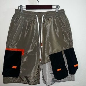 NWOT American Stitch medium cargo / utility shorts. 3M reflective material.